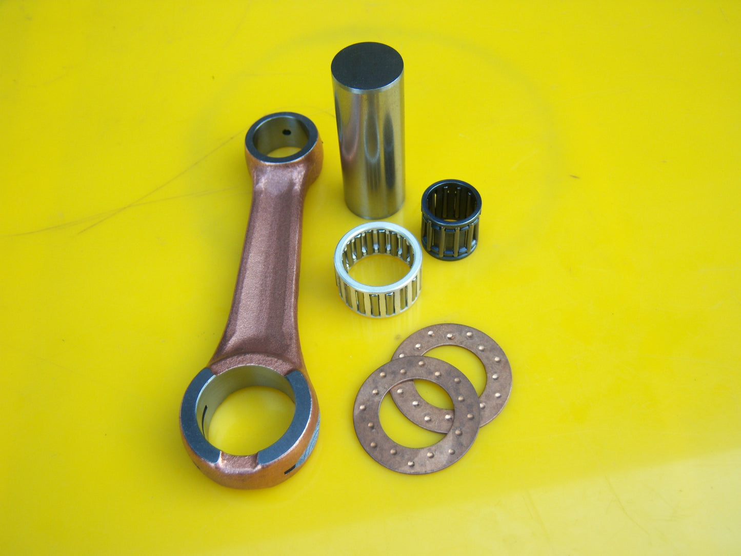 BIELLA CAGIVA CROSS 125 ( ASSE 22 MM ) INTERASSE 105 MM